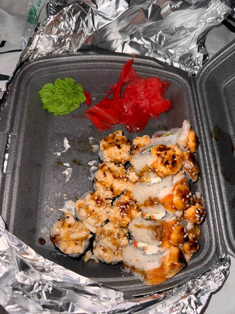 принесли кашу и нахамили 